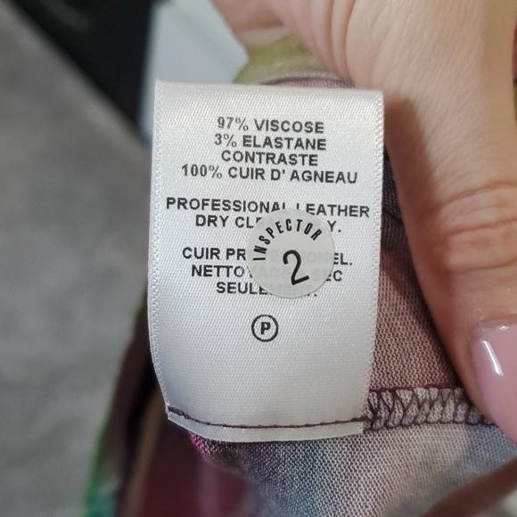 Beautiful tank w Leather - M - Picture 5 of 5